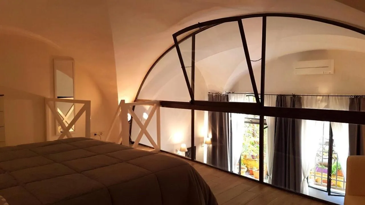 Cynthia'S Garden - Apartment With Private Garden In Santa Croce Florence