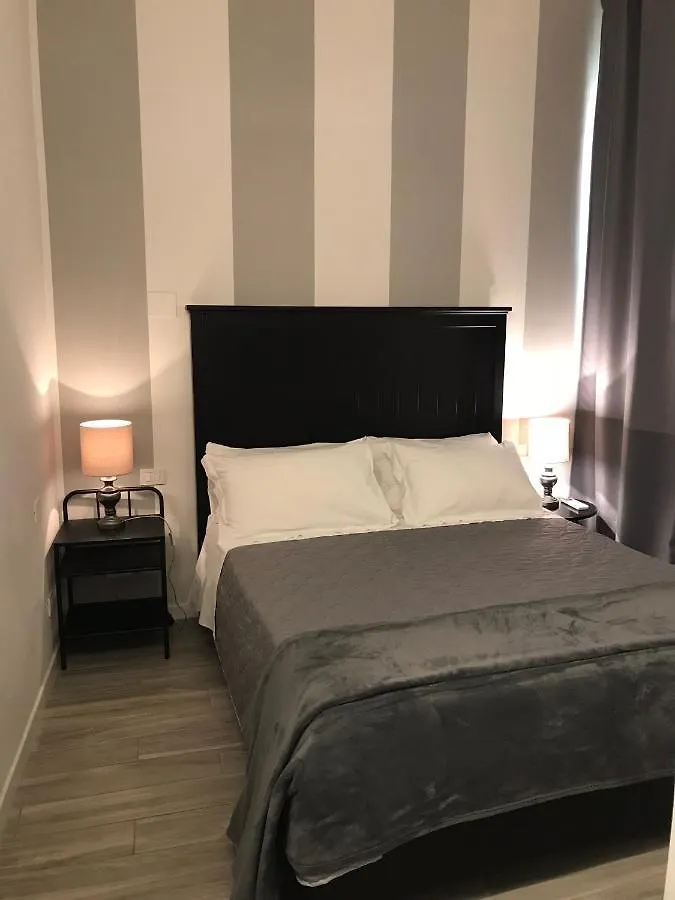 Cynthia'S Garden - Apartment With Private Garden In Santa Croce Florens